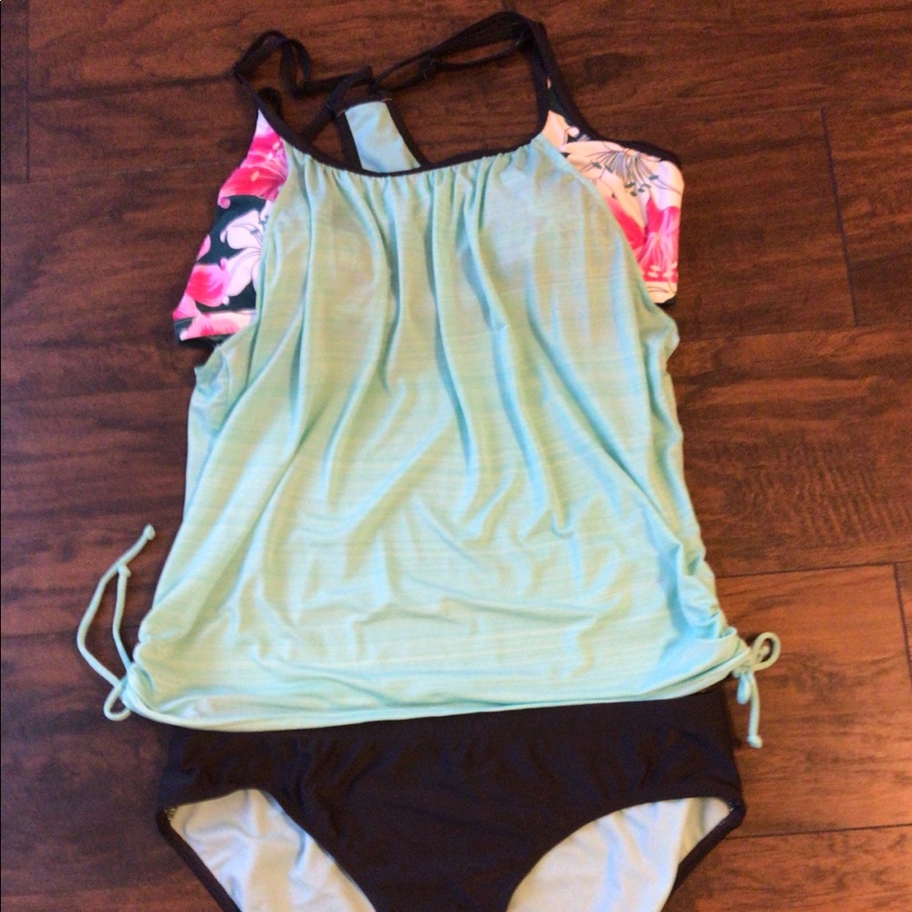 ZeroXposur swim top and bottom